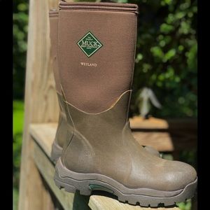 Womens Brown MUCK boots
